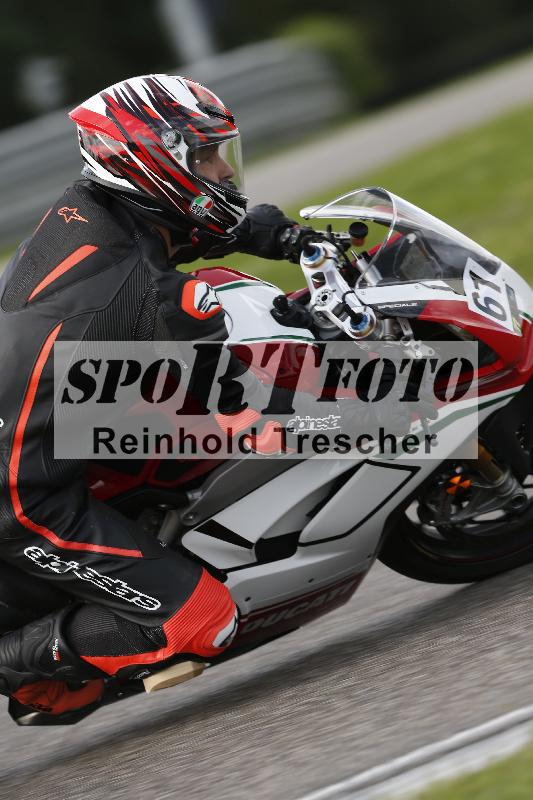 /Archiv-2025/53 16.09.2025 Track Day Domi Aegerter ADR/Gruppe gruen/61